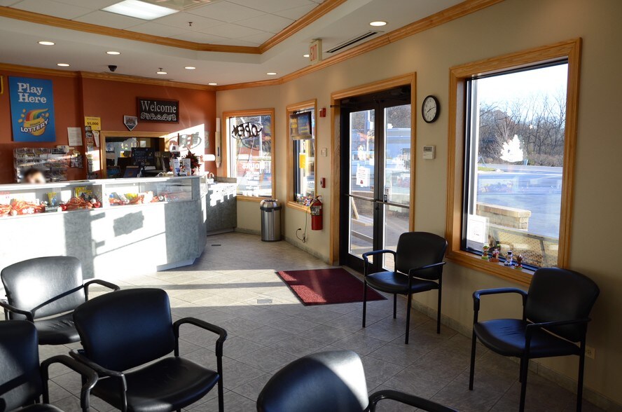 More Photos Of 1388 State St, Lemont Carwash For Lease