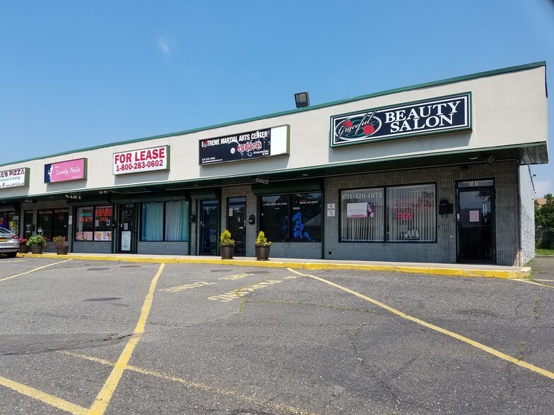 More Photos Of 357-379 Boyle Rd, Selden Restaurant For Lease