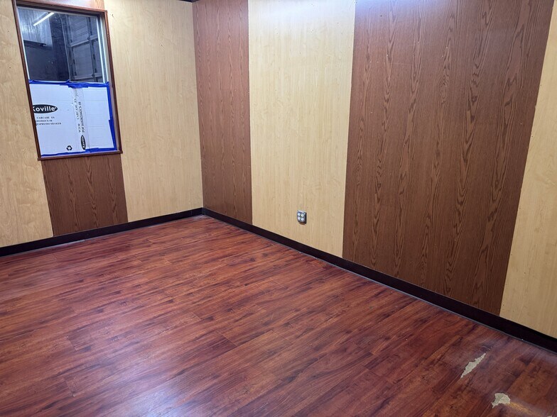 More Photos Of 803 E Highway 67, Duncanville Auto Repair For Sale