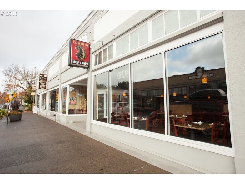 More Photos Of 1044 Marine Dr, Astoria Restaurant For Sale