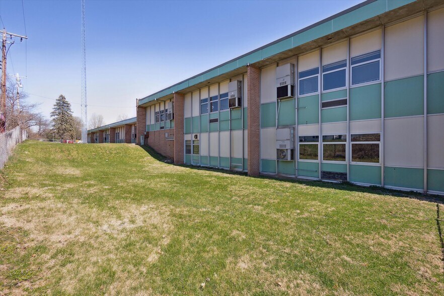 More Photos Of 502 Claremont St, Buchanan Schools For Sale