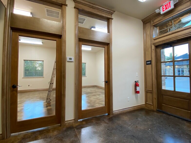 More Photos Of 5706 NW 130th St, Oklahoma City Office For Lease