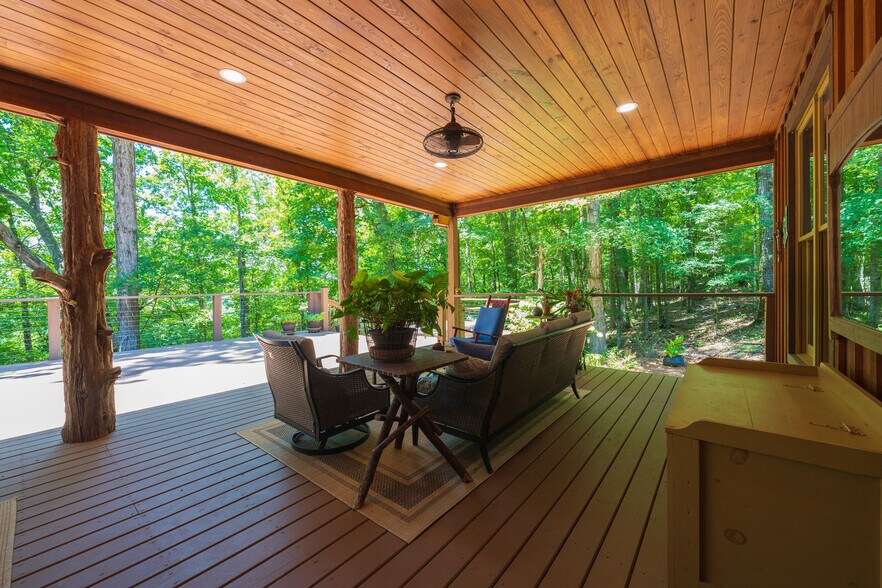 More Photos Of 1638 Old Minor Rd, Culloden Specialty For Sale