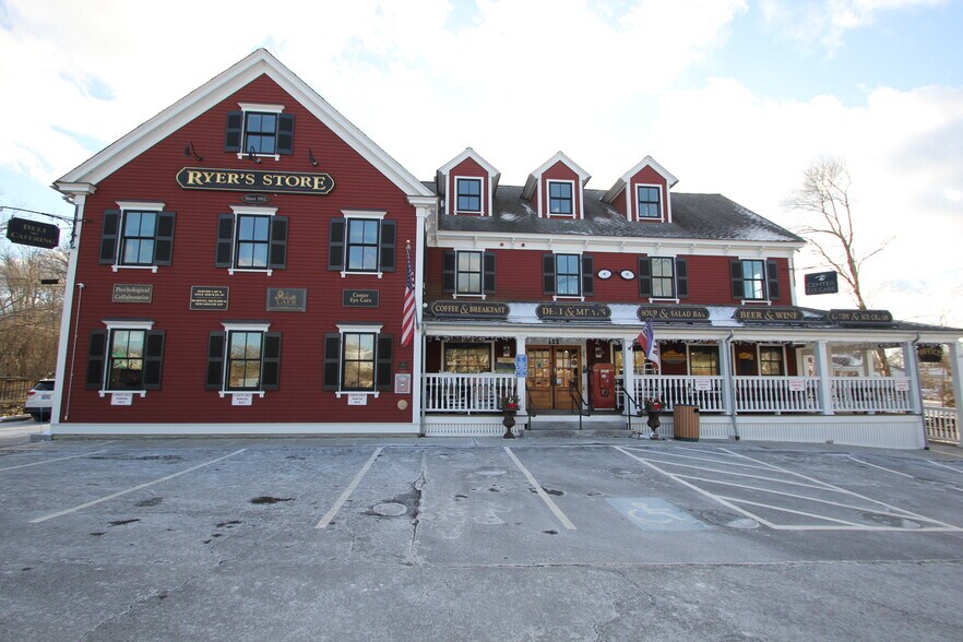 Primary Photo Of 162 Park St, North Reading Storefront Retail Residential For Lease