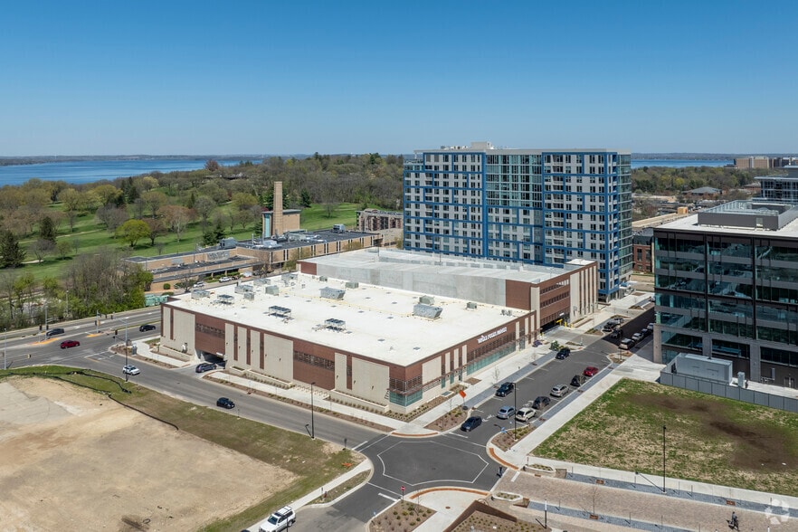 More Photos Of 4710 Madison Yards Way, Madison Supermarket For Sale