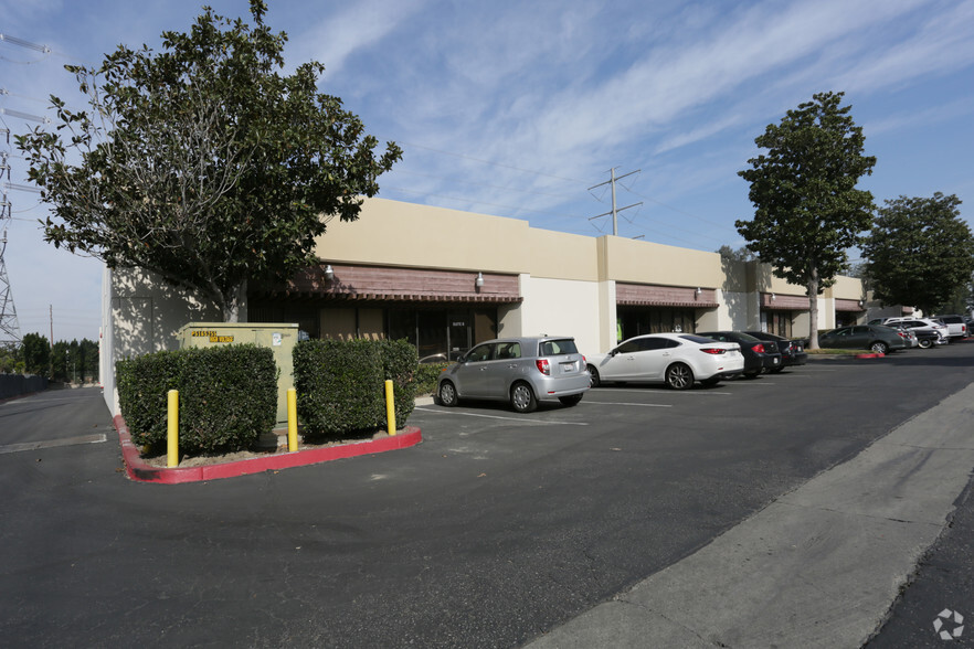 Primary Photo Of 14168 Central Ave, Chino Warehouse For Lease