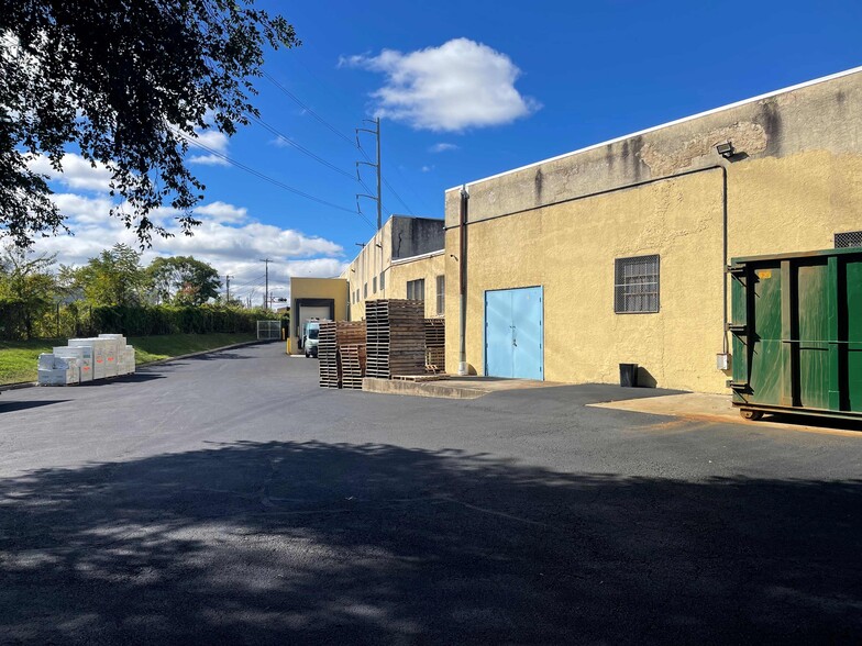 More Photos Of 113-115 N 5th St, Darby Warehouse For Sale