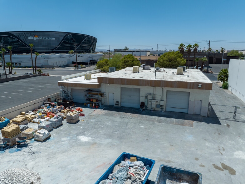 More Photos Of 3530-3534 W Hacienda Ave, Las Vegas Light Manufacturing For Lease