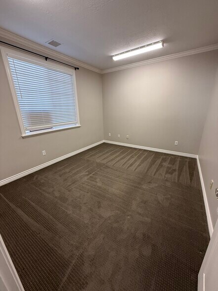 More Photos Of 12401 S 450 E, Draper Medical For Lease