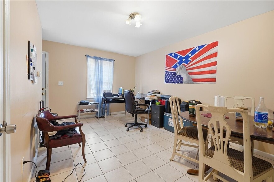 More Photos Of 18 Gandy Ave, Taylors Apartments For Sale