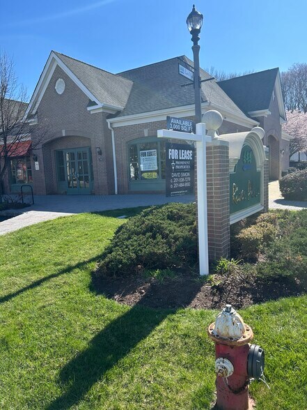 Primary Photo Of 301-305 Main St, Butler Storefront For Lease