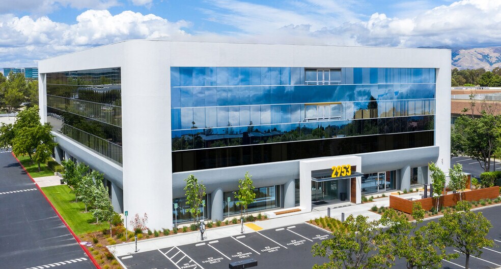 More Photos Of 2953 Bunker Hill Ln, Santa Clara Loft Creative Space For Lease