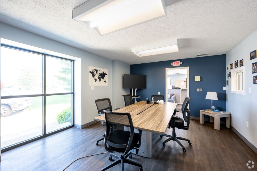 More Photos Of 2580 S 30th St, Lafayette Warehouse For Sale