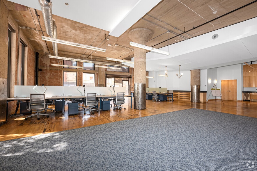 More Photos Of 1801 N Lamar St, Dallas Loft Creative Space For Lease