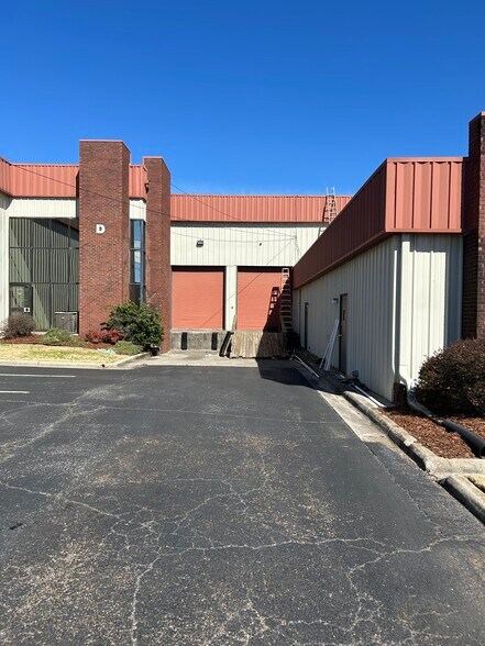 More Photos Of 3054 Leeman Ferry Rd SW, Huntsville Light Distribution For Lease