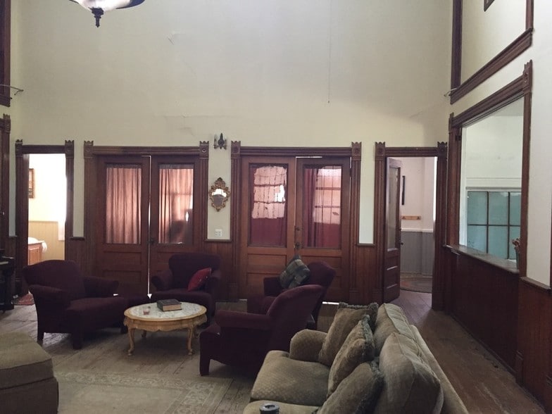 More Photos Of 349 N Monroe St, Lapeer Religious Facility For Sale