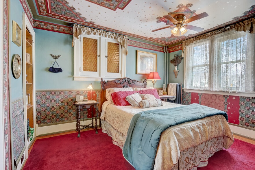 More Photos Of 3209 W Wells St, Milwaukee Hospitality For Sale