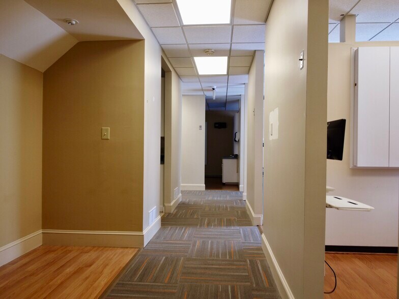 More Photos Of 3218 Mill St, Covington Medical For Sale