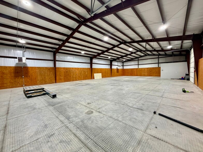 More Photos Of 2740 Global Pky, Oklahoma City Industrial For Lease