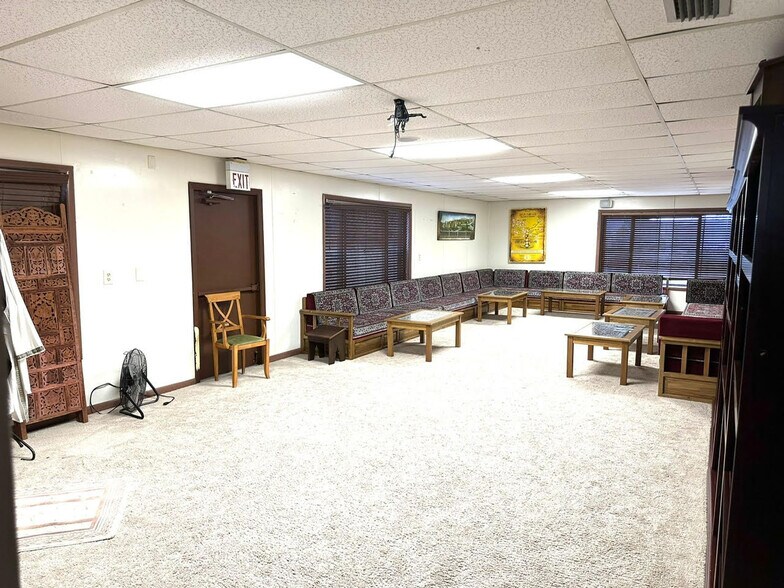 More Photos Of 940 S Winter Park Dr, Casselberry General Retail For Sale