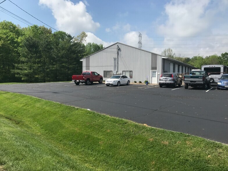 Primary Photo Of 8385 Park Dr, Maineville Warehouse For Lease