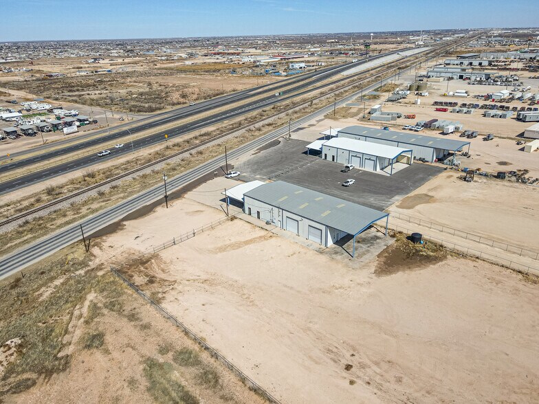 More Photos Of 10691 W Murphy St, Odessa Industrial For Lease