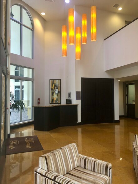 More Photos Of 3850 Bird Rd, Miami Office For Sale