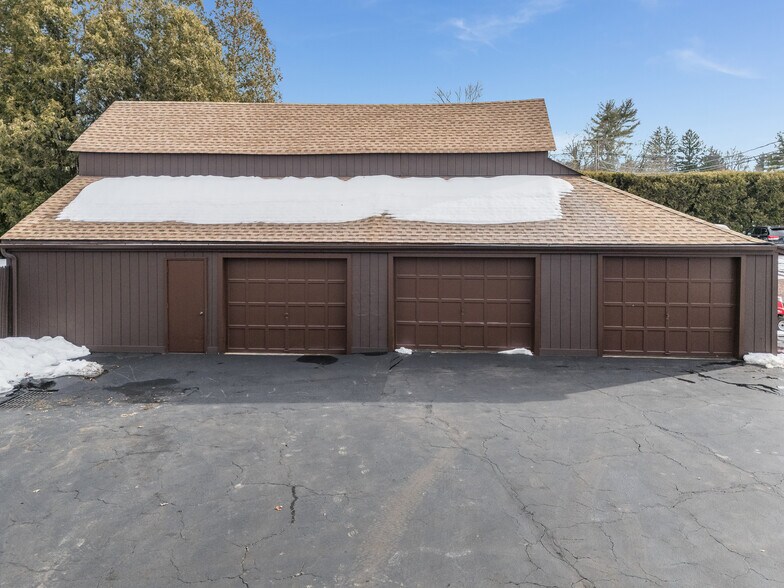 More Photos Of 5 Larison Ln, Ringoes Storefront Retail Office For Sale