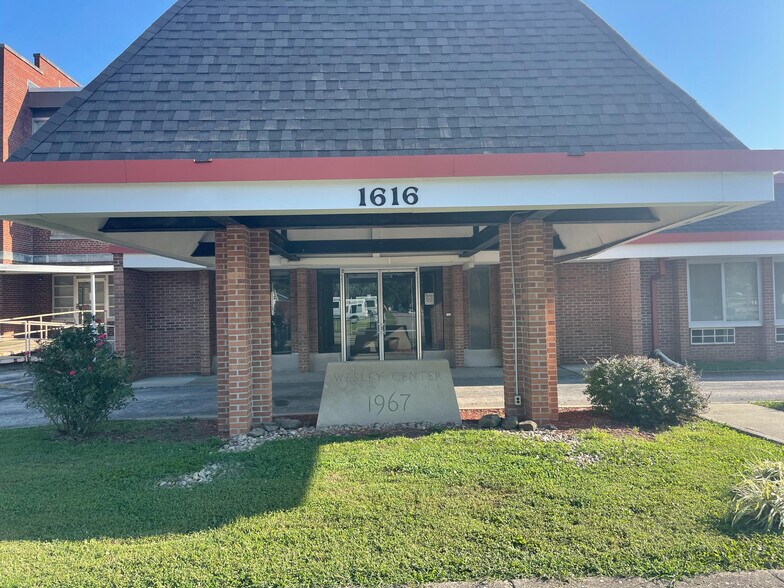 More Photos Of 1616 Cedar St, Lawrenceville Skilled Nursing Facility For Sale