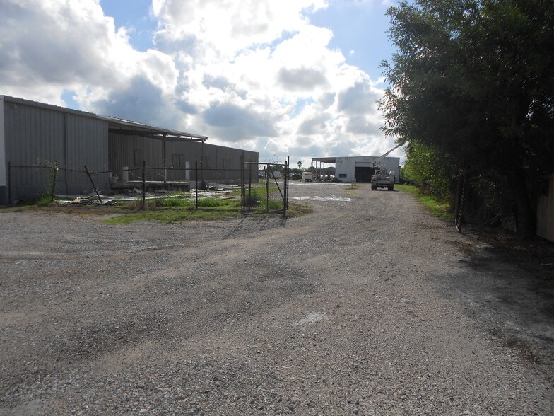 More Photos Of 5568 Ayers St, Corpus Christi Industrial For Sale