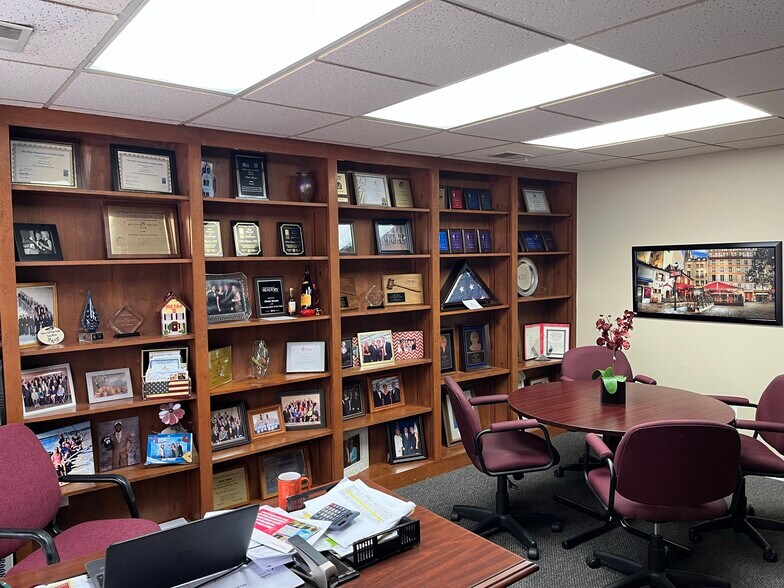 More Photos Of 4920 Reed Rd, Columbus Loft Creative Space For Lease