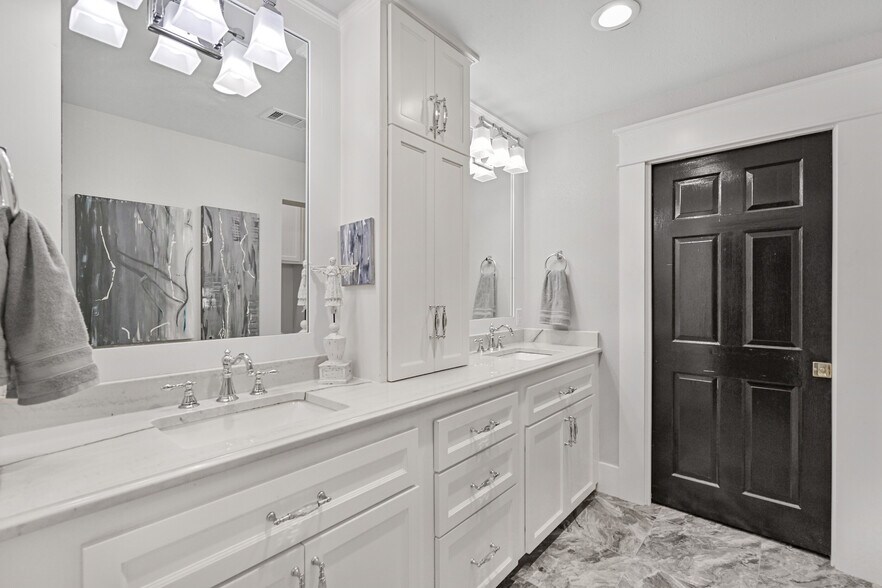 More Photos Of 217 23rd St, Galveston Apartments For Sale