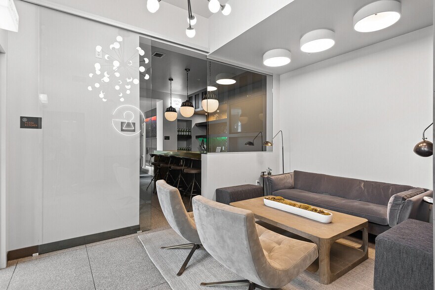 More Photos Of 2640 Nicollet Ave, Minneapolis Apartments For Sale