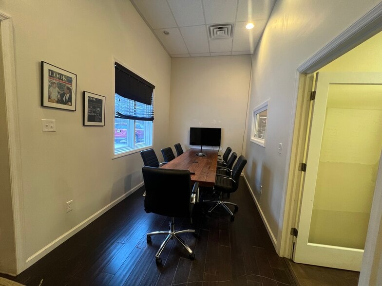 More Photos Of 110 Kresson-Gibbsboro Rd, Voorhees Flex For Sale