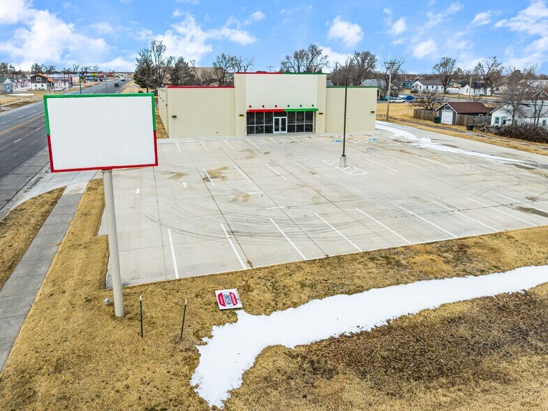 More Photos Of 312 W Carthage St, Meade Freestanding For Lease