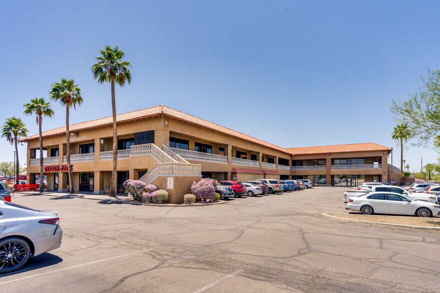 More Photos Of 1101 N Wilmot Rd, Tucson Unknown For Lease