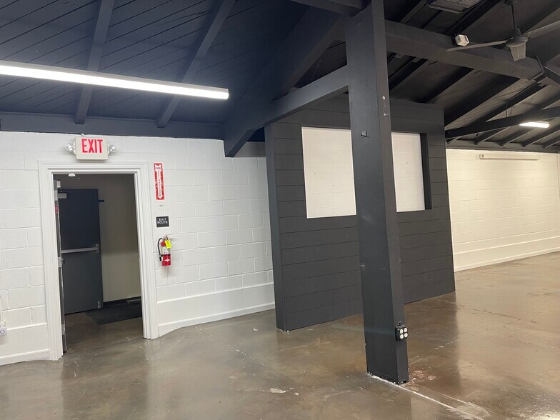 More Photos Of 4270-4286 Seven Hills Rd, Castro Valley Storefront For Lease