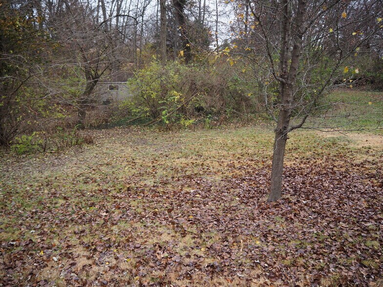 More Photos Of 4 Marian Dr, O'Fallon General Retail For Sale