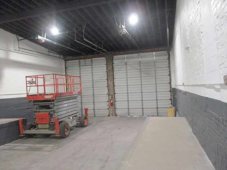 More Photos Of 651 N Prospect St, Hagerstown Warehouse For Sale