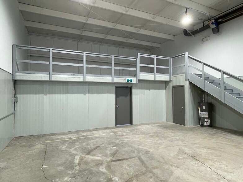 More Photos Of 4000 Landry Ave, Red Deer County Warehouse For Lease