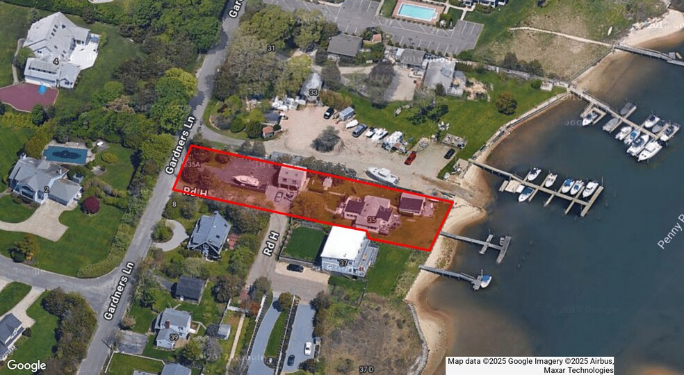 More Photos Of 35 Gardners Ln, Hampton Bays Apartments For Sale