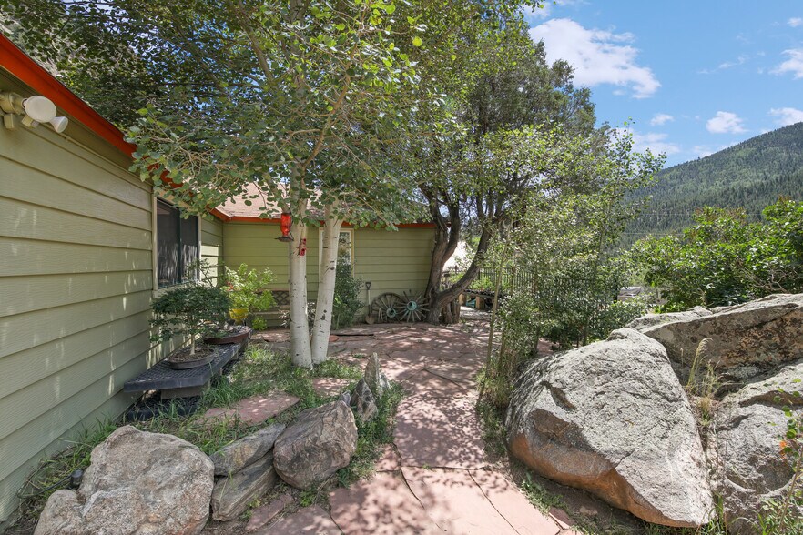 More Photos Of 1615 CO Rd 308 Rd, Dumont Freestanding For Sale