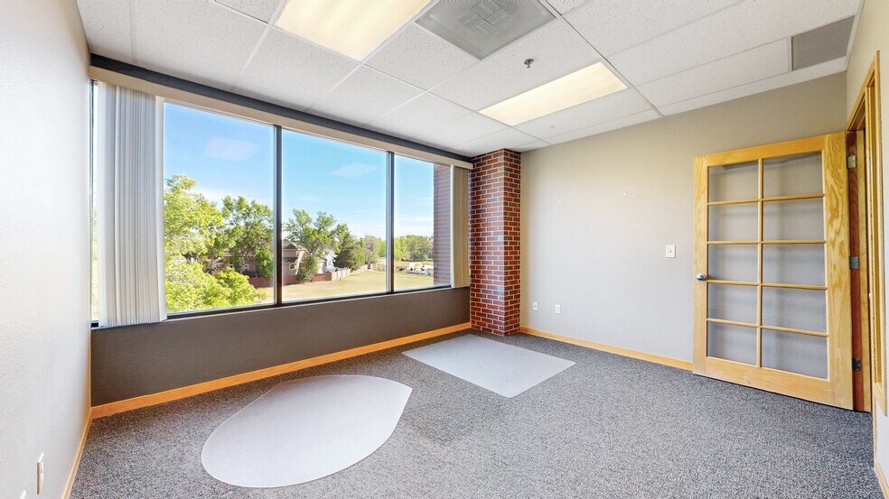 More Photos Of 2695 W Eisenhower Blvd, Loveland Office For Lease