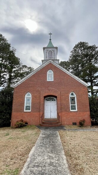 More Photos Of 209 W Academy St, Colerain Specialty For Sale
