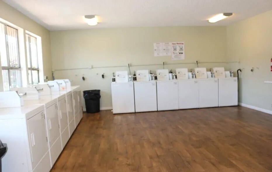 More Photos Of 14420-14432 Valerio St, Van Nuys Apartments For Sale