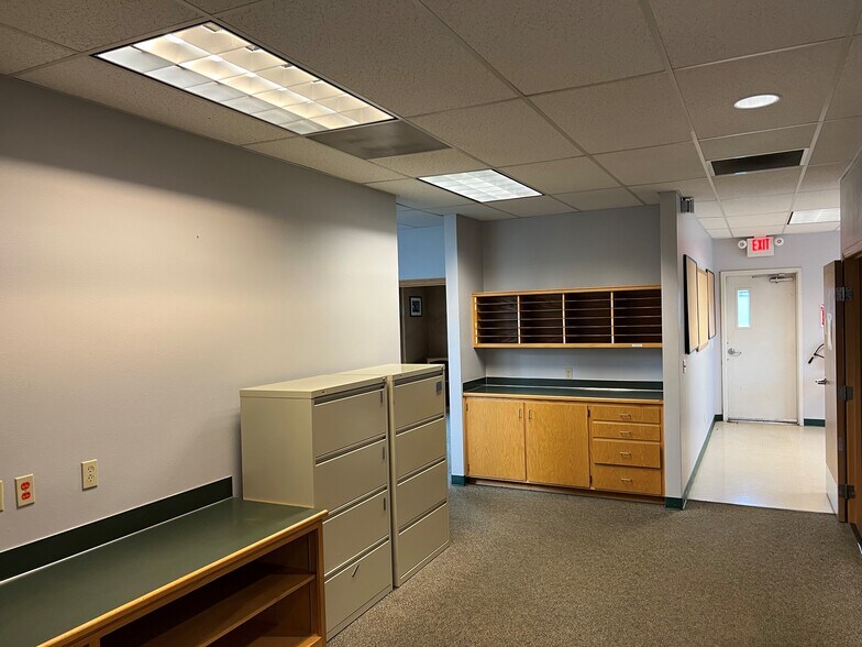 More Photos Of 50 N Danebo Ave, Eugene Warehouse For Sale