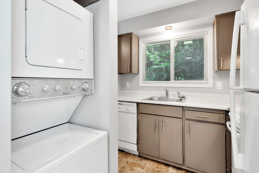 More Photos Of 18140 SW Shaw St, Aloha Apartments For Sale