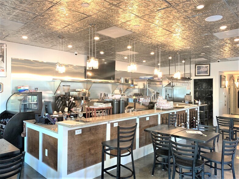 More Photos Of 300 Ash St, Fernandina Beach Storefront Retail Residential For Sale