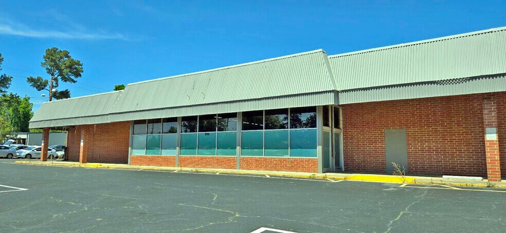 Primary Photo Of 900-916 N Horner Blvd, Sanford General Retail For Lease