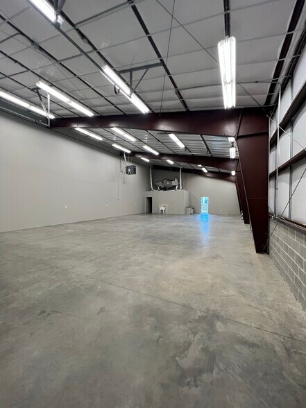 More Photos Of 3111 IH 30, Dallas Light Distribution For Lease